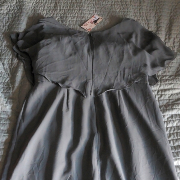 Gray Formal Chiffon Reese Wrap Dress, size 16 - Picture 11 of 14